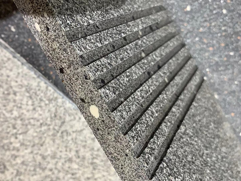 通体大颗粒仿石砖